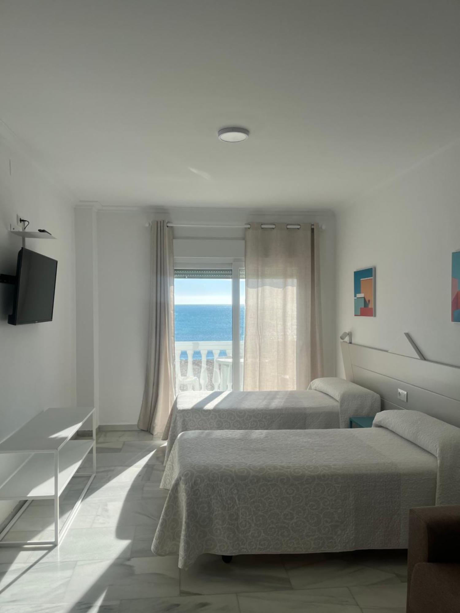 Apartamentos Guaquin Torremolinos Exteriör bild