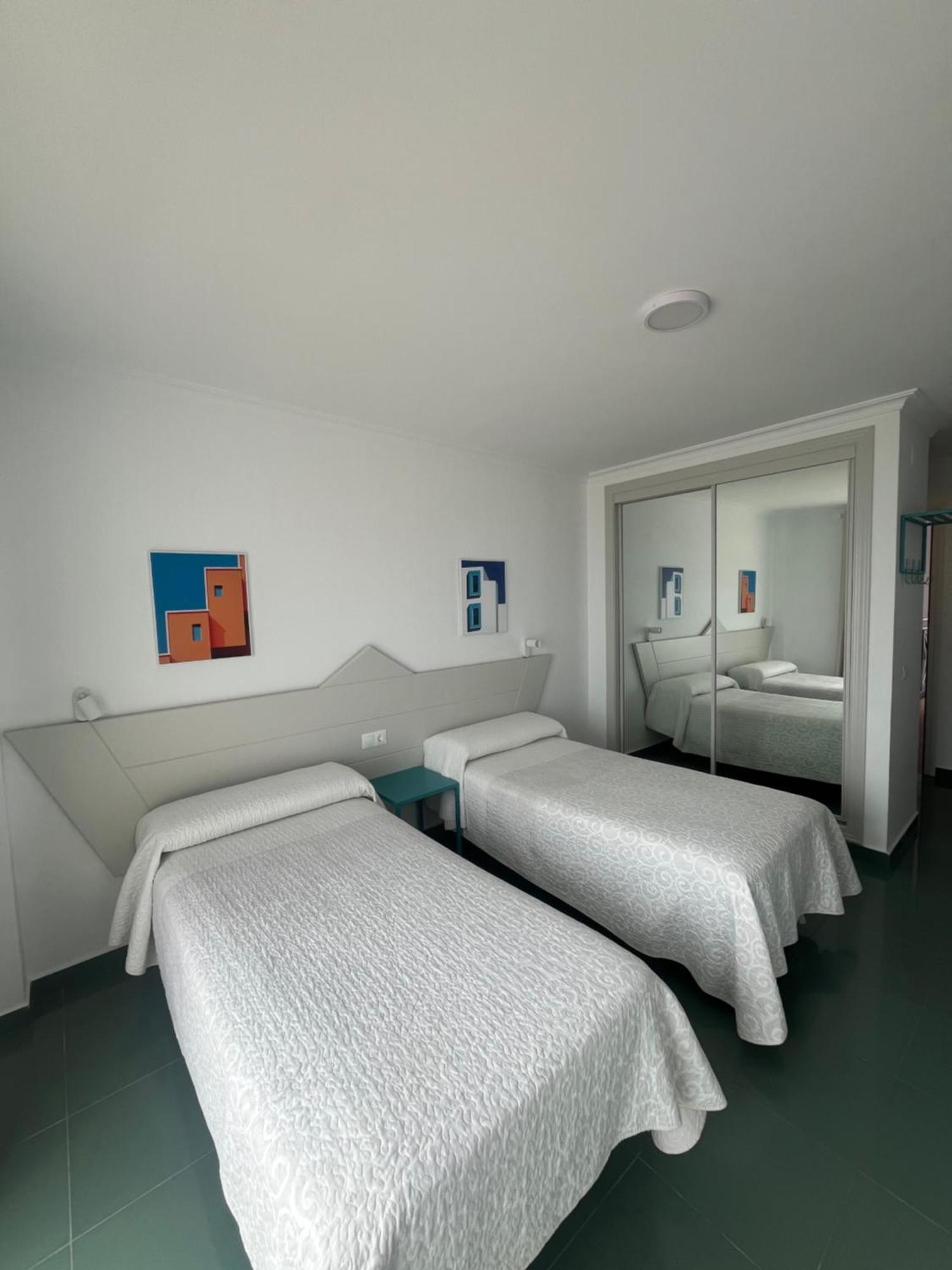 Apartamentos Guaquin Torremolinos Exteriör bild
